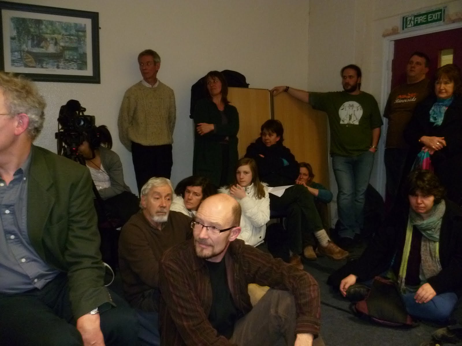 Photo of save Sherwood Forest packed meeting on 27th January 2011